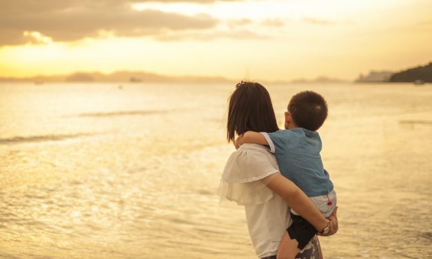 Tips Penting Traveling Ibu Dan Anak Liburan Seru Tanpa Drama