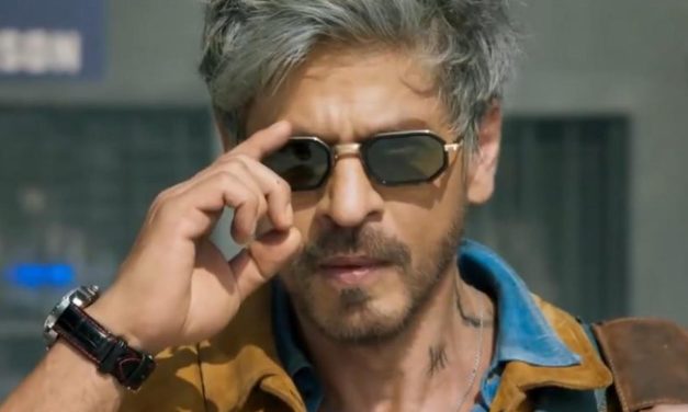 Penampilan Shah Rukh Khan Mencuri Perhatian Di Met Gala